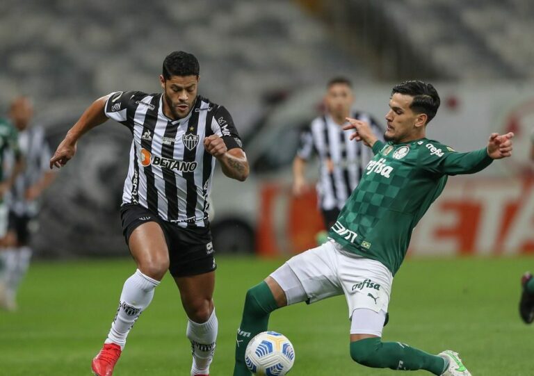 No duelo dos líderes, Atlético Mineiro vence o Palmeiras no Mineirão