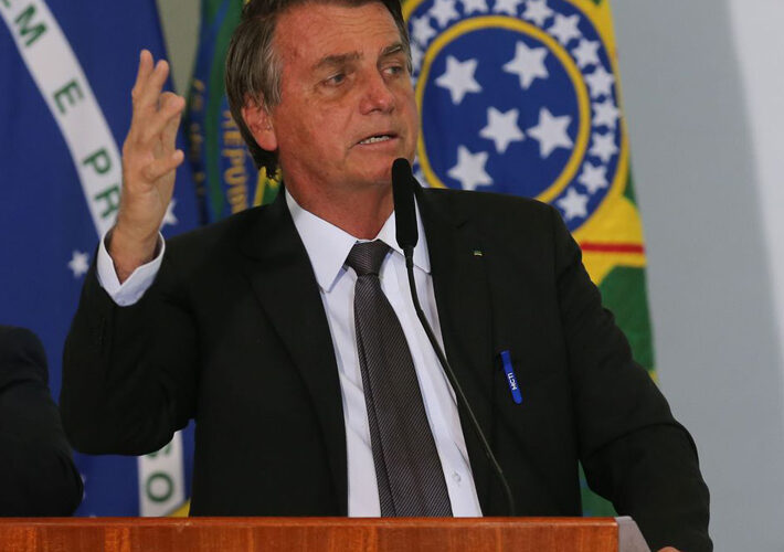 Bolsonaro veta projeto de suspensão de despejo por aluguel atrasado