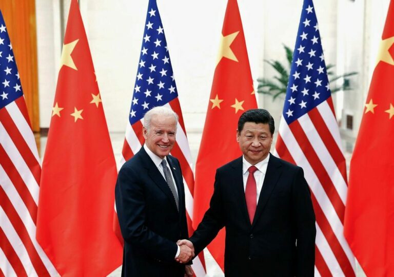 Biden e Xi discutem por telefone necessidade de evitar conflito