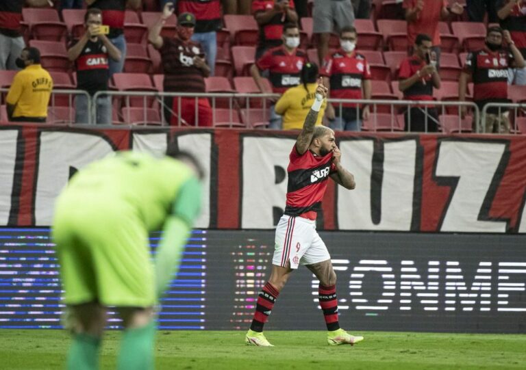 Clubes entram com recurso para impedir público em jogos do Flamengo