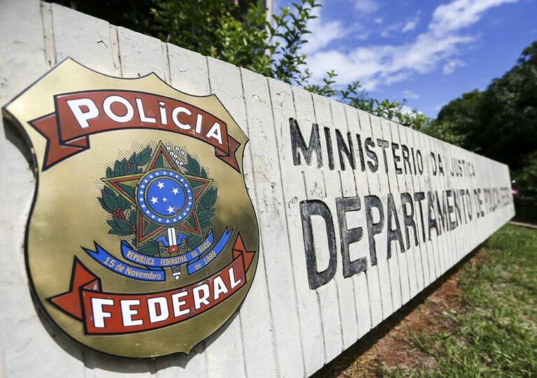 PF combate grupo responsável por uso de dinheiro falso em Curitiba