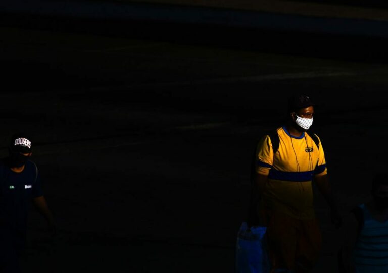 DF retira obrigatoriedade de máscaras em locais abertos