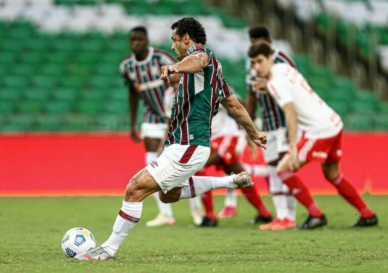 Fluminense vence o Internacional no Maracanã com gol de Fred