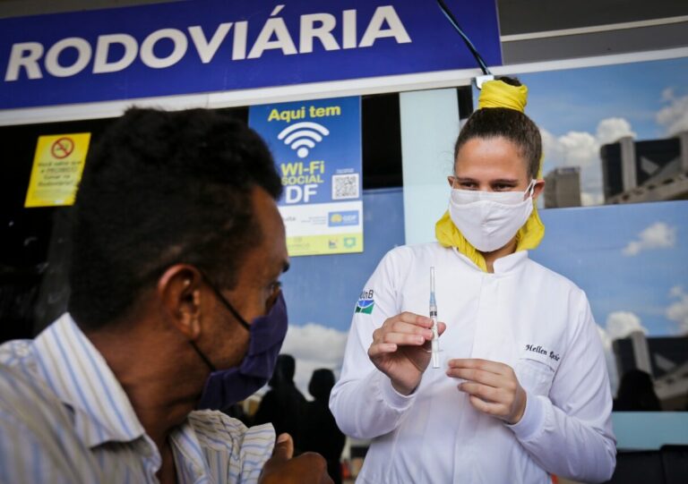 Rodoviária do Plano Piloto terá ponto fixo de vacinação