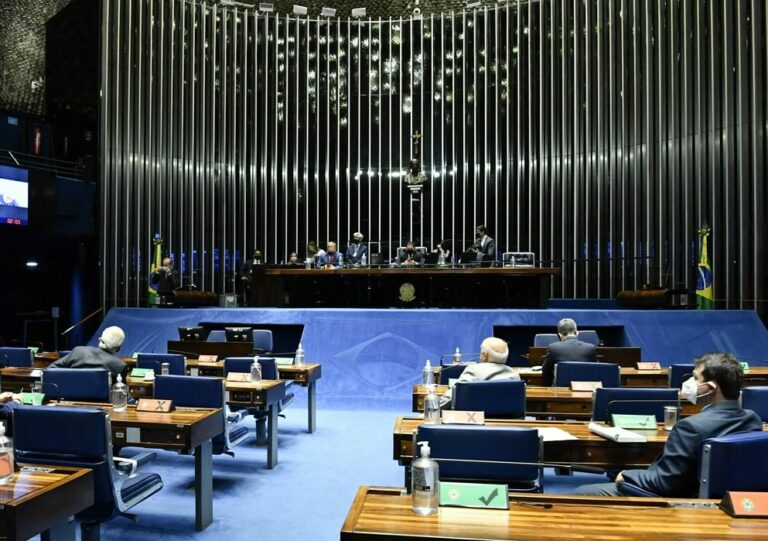 Congresso Nacional aprovou mais de 150 leis e cinco emendas este ano