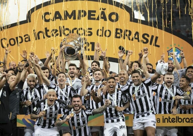 Bi de novo: Atlético-MG vence a Copa do Brasil e conclui ano mágico