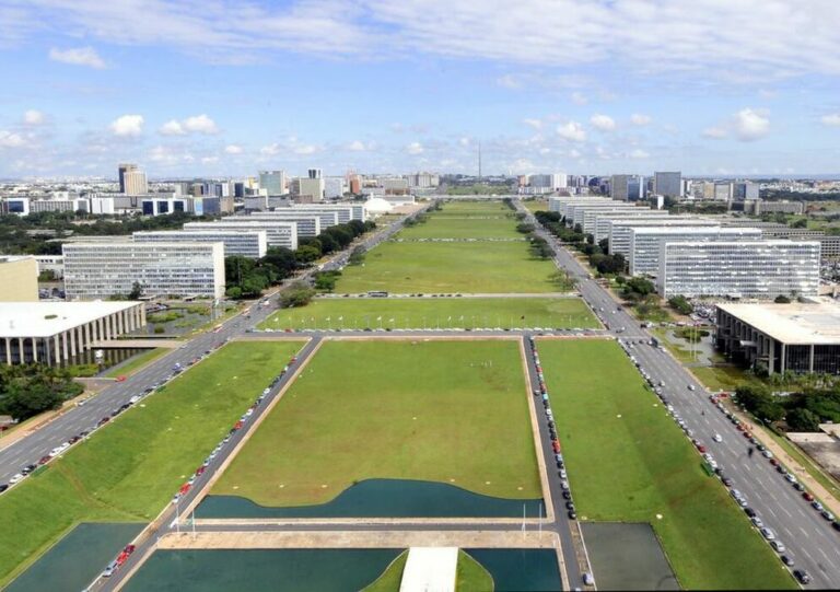 Comissão do Senado aprova projeto que estende validade de concursos