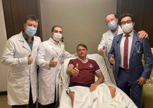 Bolsonaro tem alta do Hospital Vila Nova Star em São Paulo