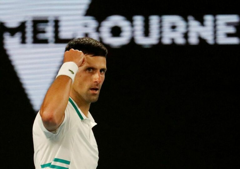 Novak Djokovic jogará Aberto da Austrália após obter dispensa de vacinação