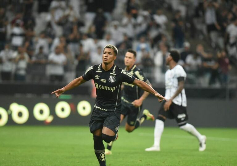 No ritmo de Marcos Leonardo, Santos supera o Corinthians no Paulista