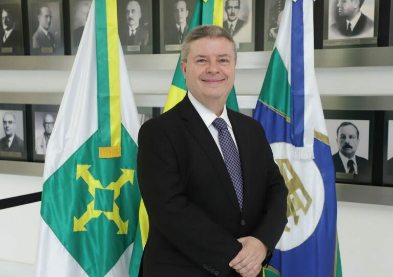 Política Antonio Anastasia toma posse como ministro do TCU