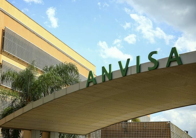 Anvisa consulta especialistas sobre vacina para crianças de 3 a 5 anos