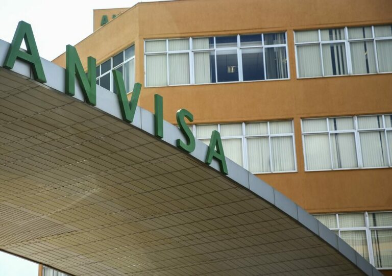 Anvisa aprova novo medicamento para tratamento da covid-19