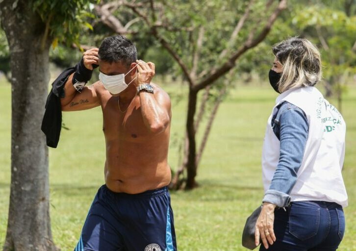 Máscara deixa de ser obrigatória em locais abertos a partir de segunda (7)