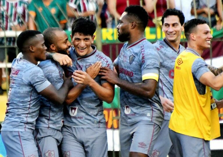 Fluminense goleia Resende e assegura título da Taça Guanabara