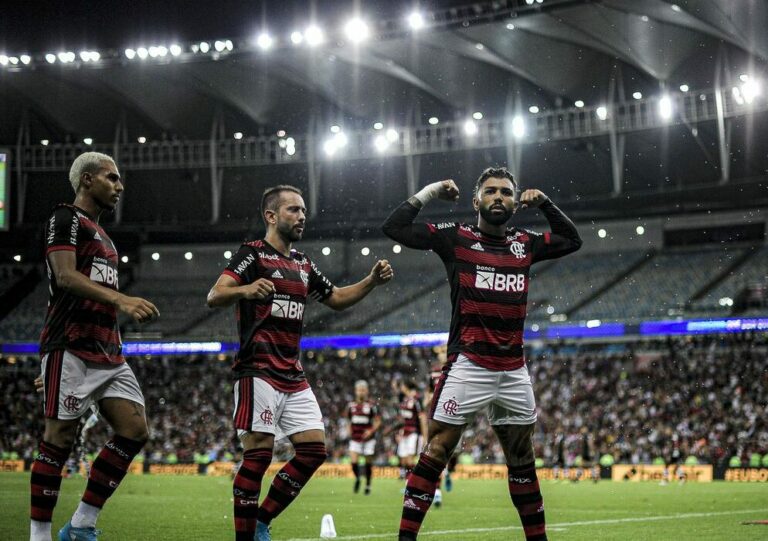 Carioca: Flamengo sai da frente do Vasco na busca de vaga para a final