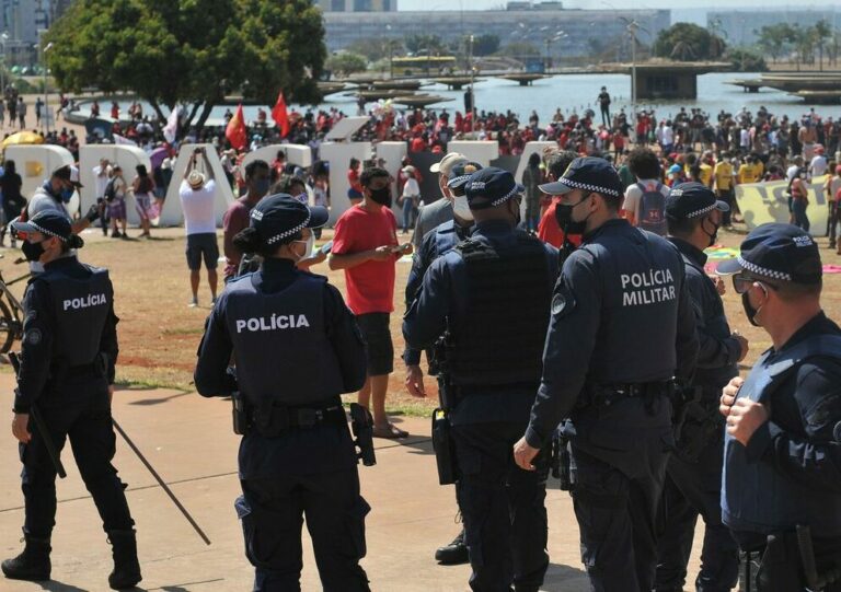 Presidente sanciona programa de habitação voltado para policiais