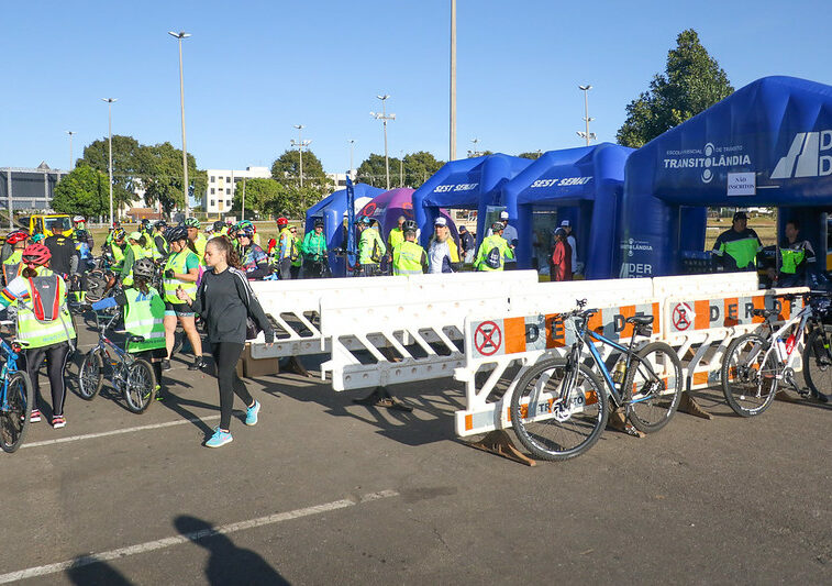 Passeio ciclístico em Taguatinga reúne 1,6 mil participantes