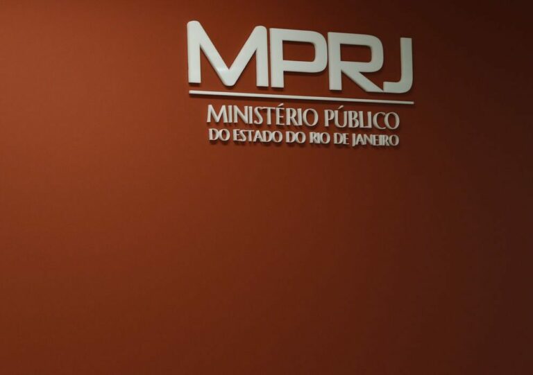 Delegada presa em operação do MPRJ é transferida para presídio