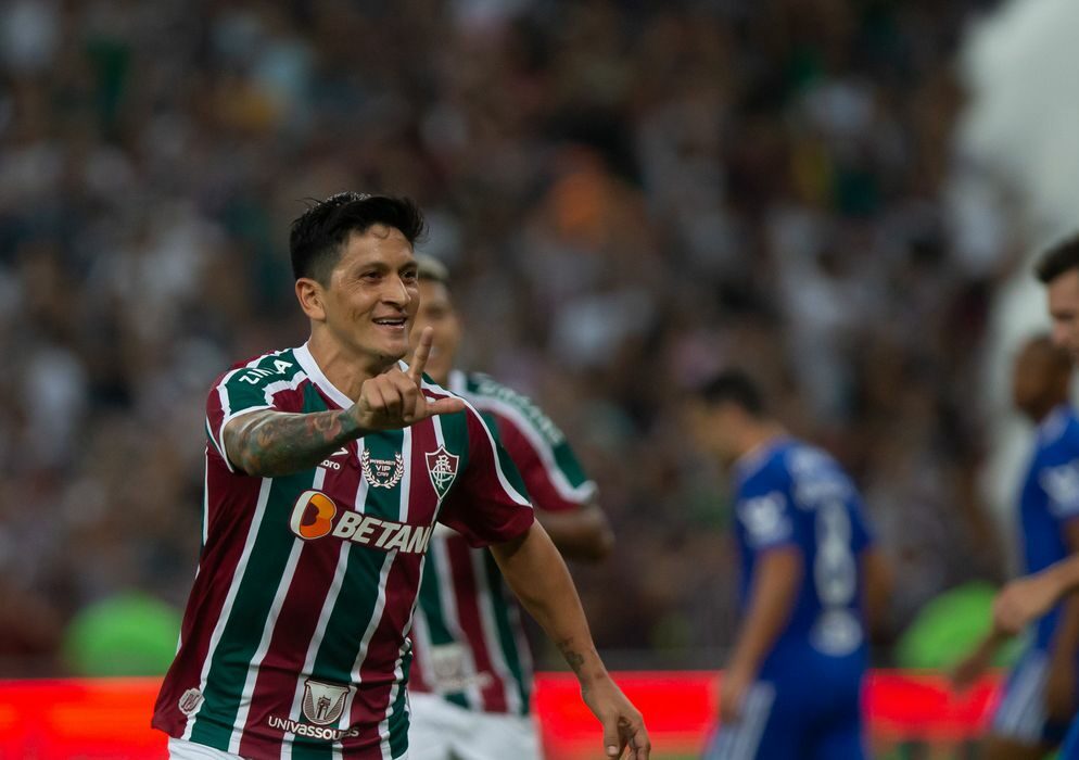 Cano decide e Fluminense parte na frente do Cruzeiro na Copa do Brasil