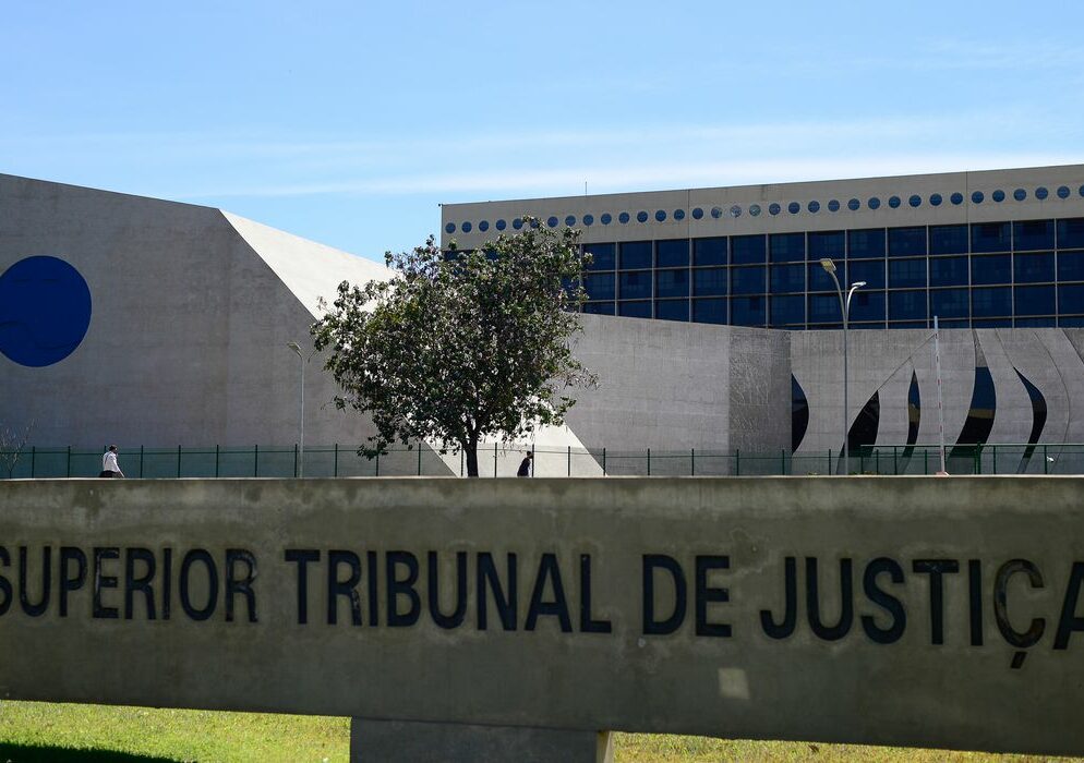 STJ: pessoa com HIV tem direito à isenção do IRPF sobre aposentadoria