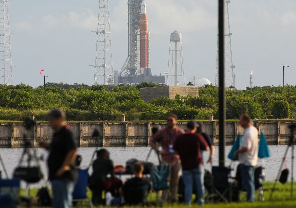 Nasa cancela lançamento da Artemis I após detectar vazamento em motor