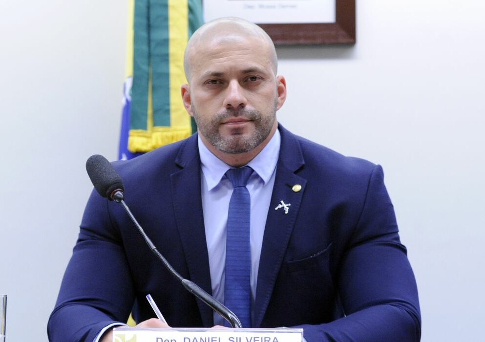 TRE-RJ barra candidatura de Daniel Silveira a senador