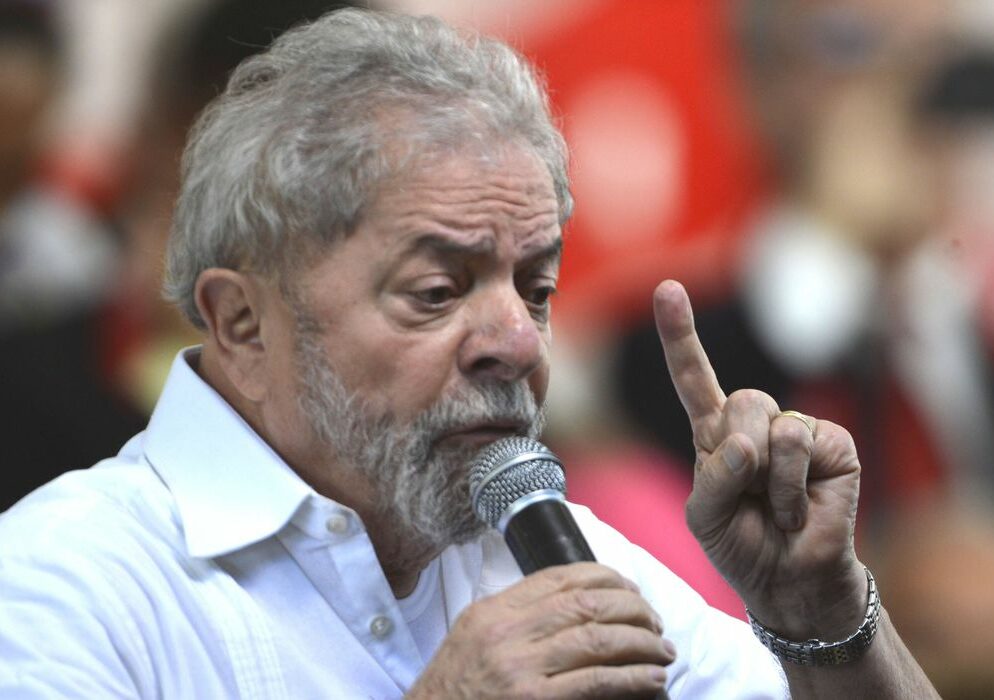 Lula volta a defender taxação de lucros e dividendos