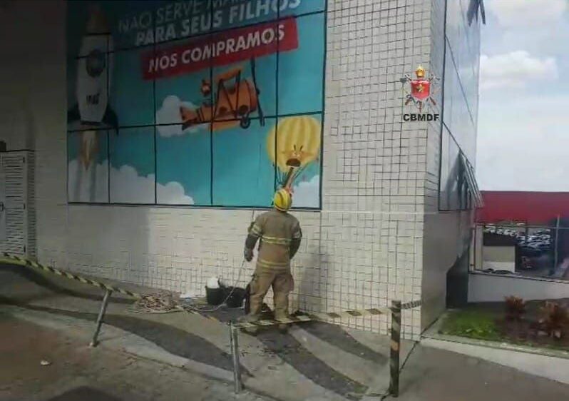 Jovem de 17 anos cai da fachada de Shopping em Águas Claras e tem fratura exposta