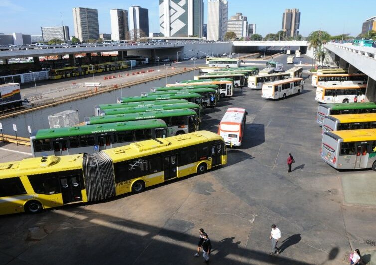 GDF autoriza transporte gratuito durante eleições no domingo (30)