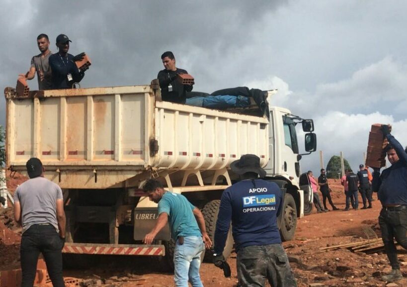 Força-tarefa socorre famílias do Sol Nascente prejudicadas pelas chuvas