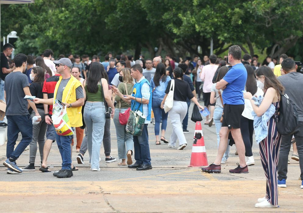 Segundo dia de Enem aborda questões cotidianas e pandemia