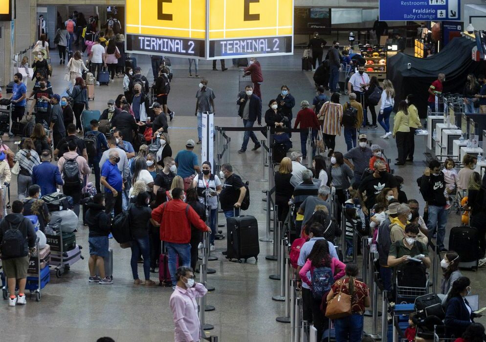 Aeronautas mantêm greve marcada para esta segunda-feira