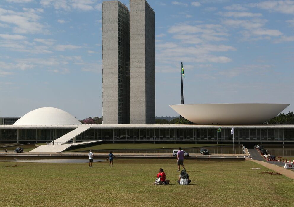 Câmara e Senado entram em recesso parlamentar