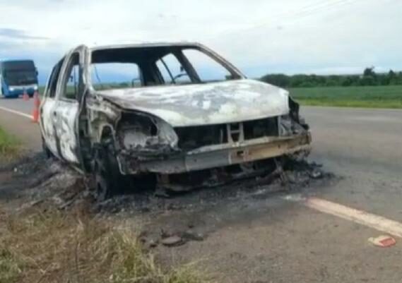 Polícia Civil prende três homens acusados da morte de família encontrada carbonizada