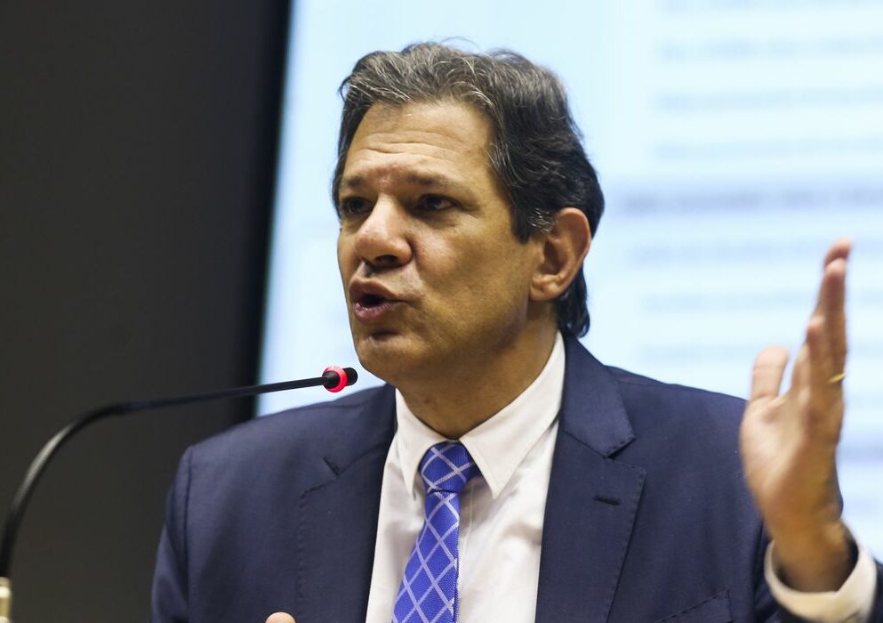 Haddad diz que Congresso deve voltar a abraçar reforma tributária