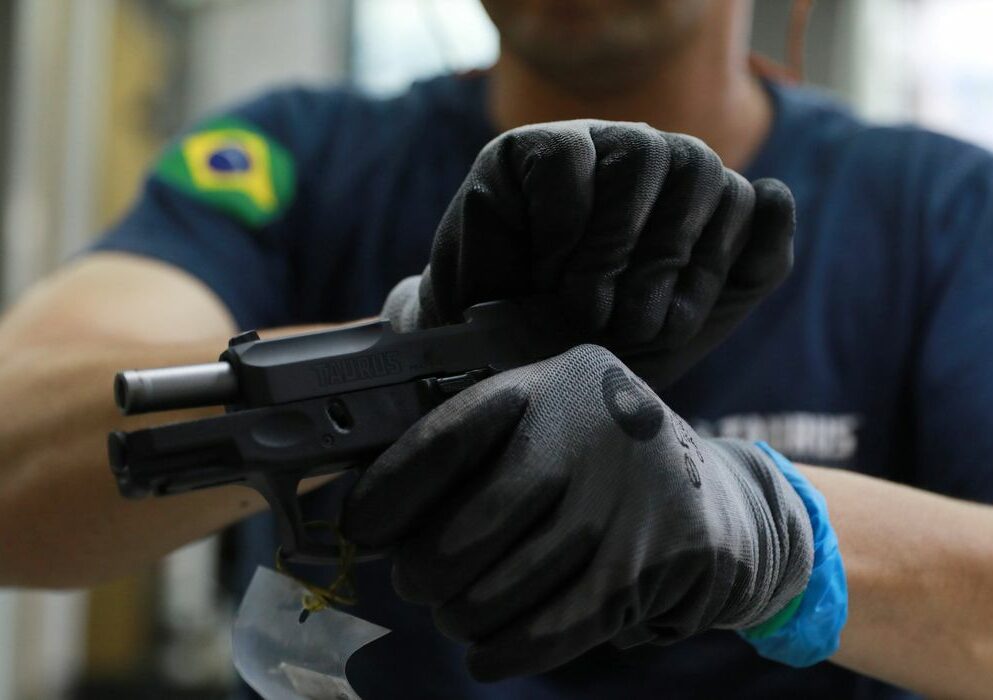 Proprietários de armas de fogo têm 60 dias para fazer cadastro