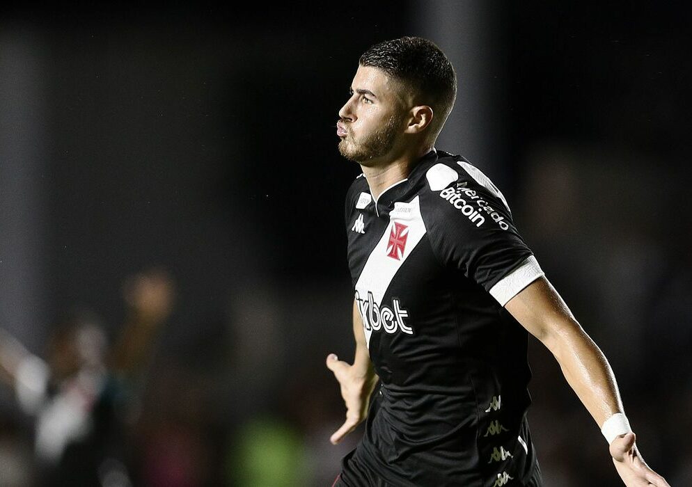 Pedro Raul marca dois e Vasco goleia o Boavista no Carioca