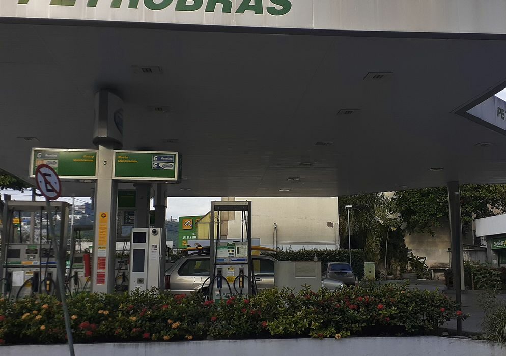 Petrobras anuncia redução de R$ 0,40 no preço do diesel