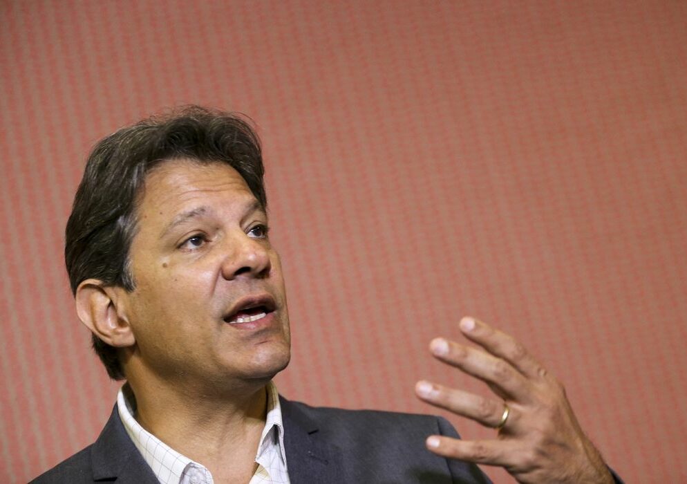 Haddad manda doar itens apreendidos pela Receita ao litoral paulista