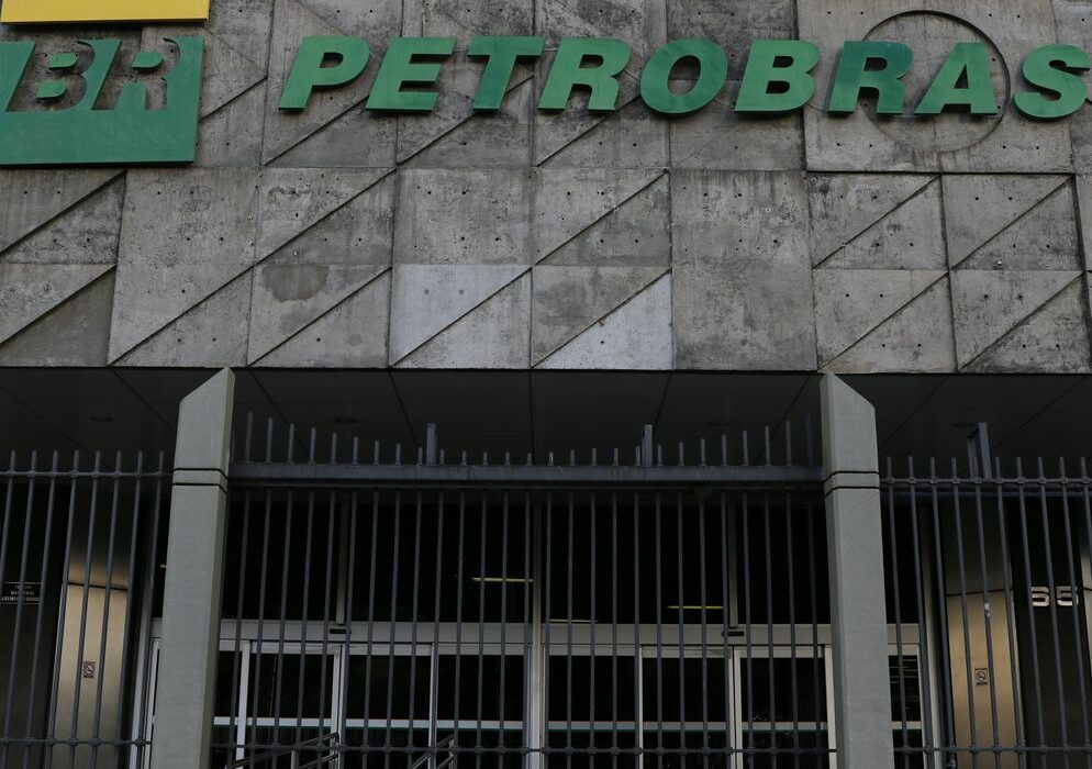 Presidente da Petrobras indica 5 integrantes para diretoria executiva