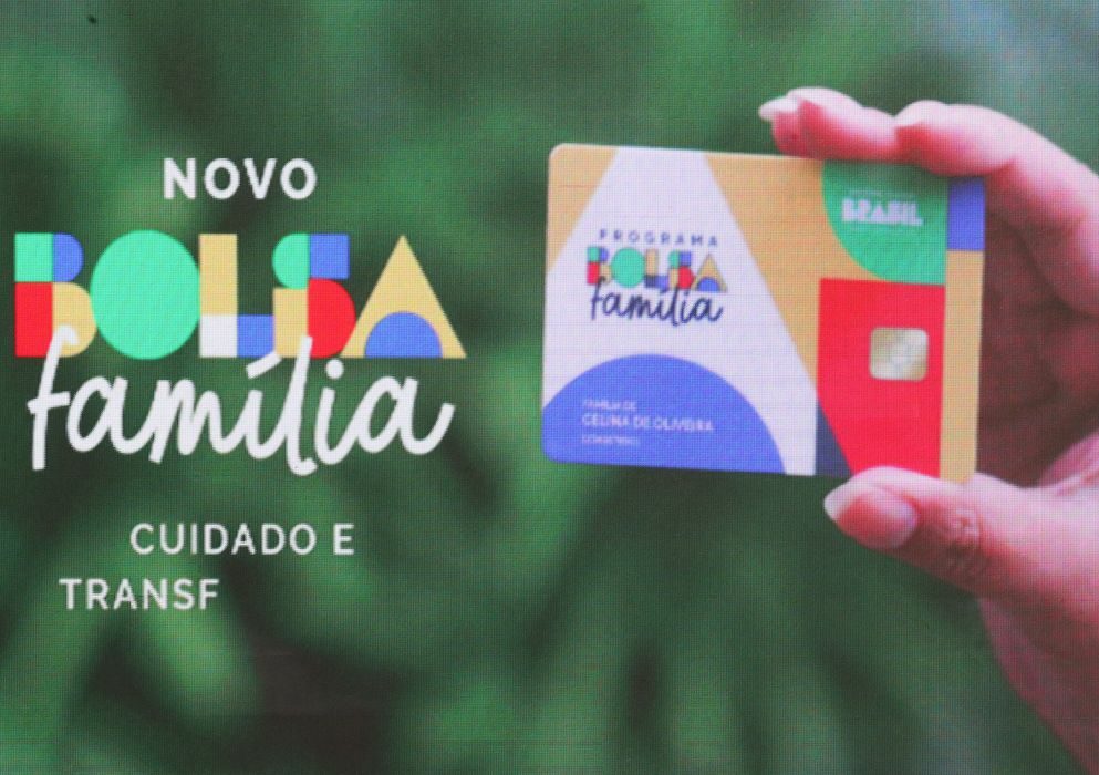 Caixa começa a pagar Bolsa Família com adicional de R$ 150