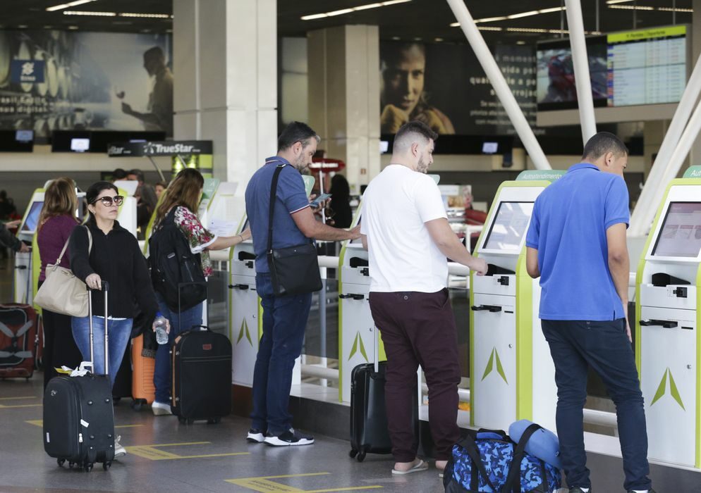 Aeroportos e rodoviárias esperam movimento intenso durante a Páscoa