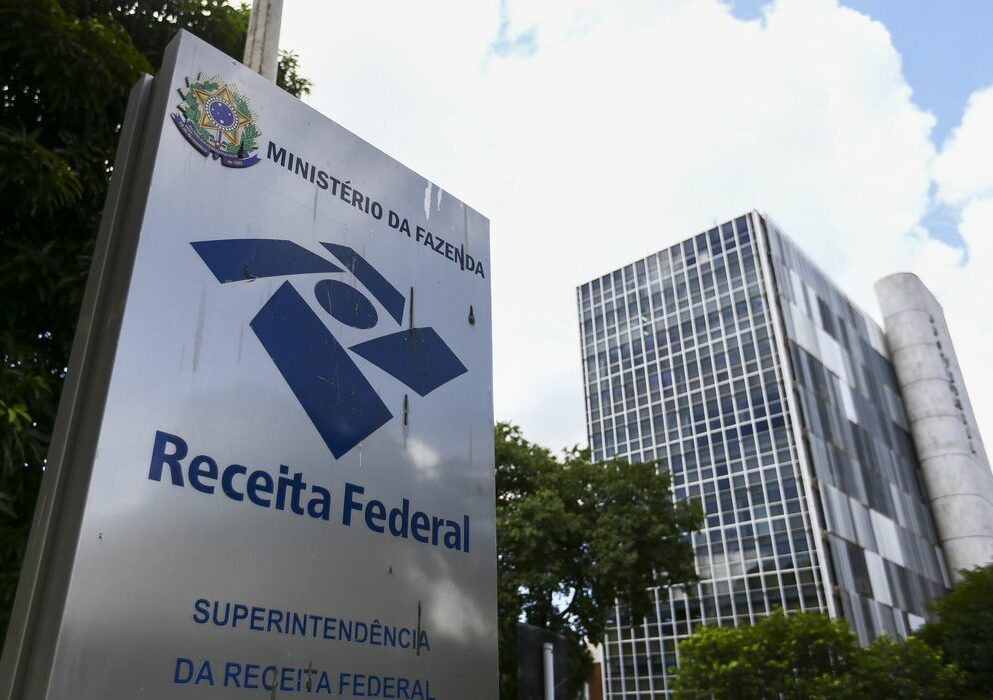 Receita quer intensificar fiscalização de impostos de importação