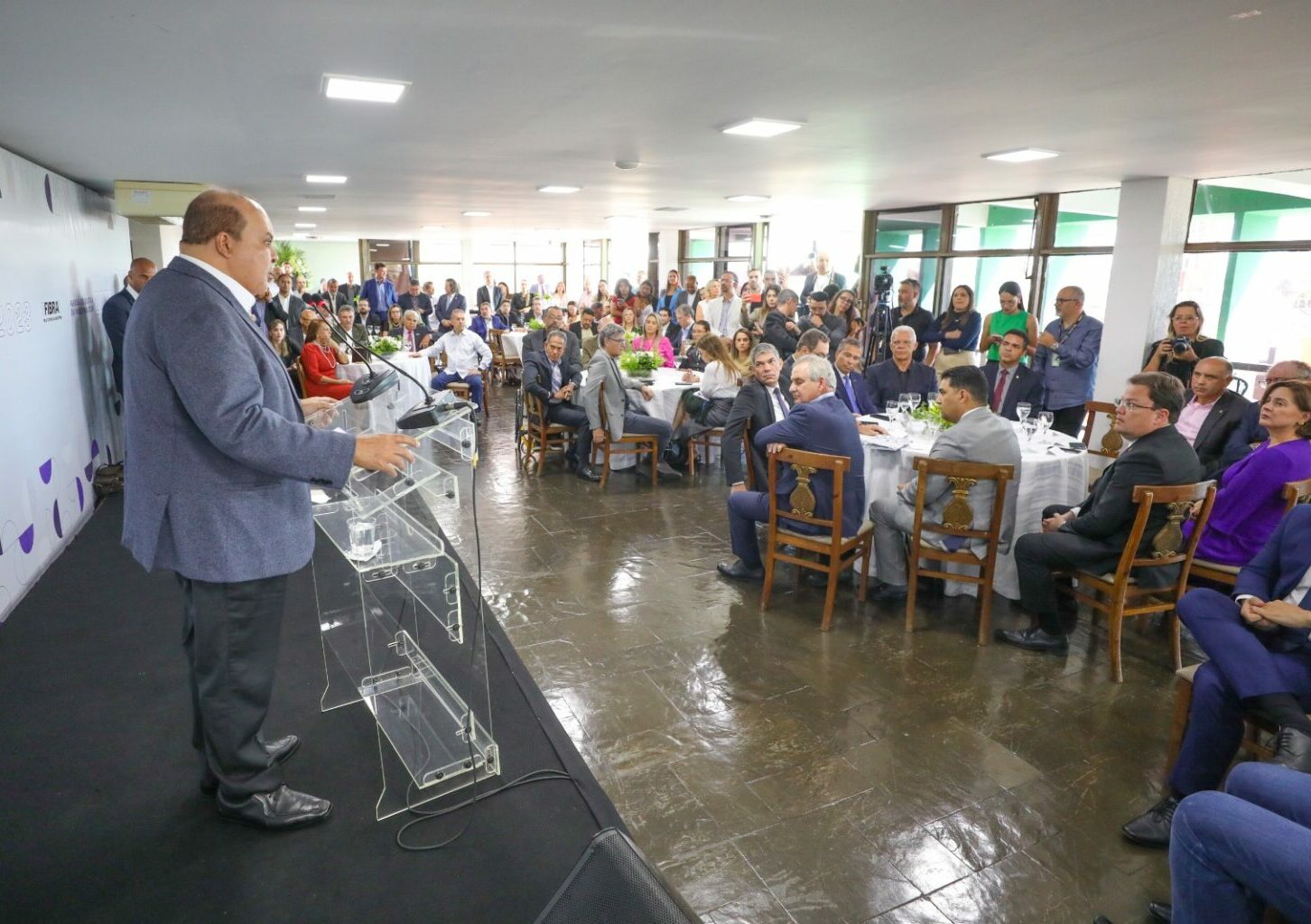 Ibaneis defende Fundo Constitucional fora do limite de gastos