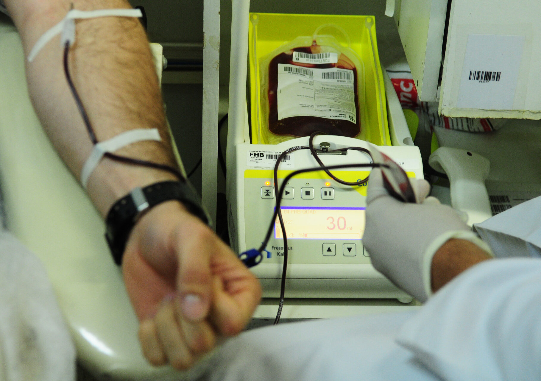 Com estoque crítico, Hemocentro de Brasília convoca doadores de sangue