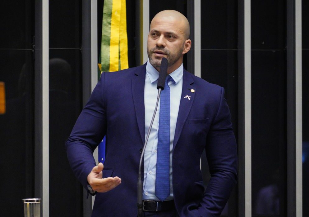 Moraes determina execução da condenação de Daniel Silveira