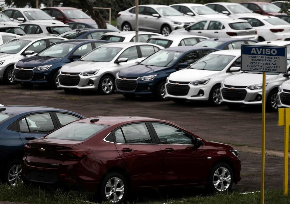 Governo prorroga por 15 dias desconto de carros a pessoas físicas