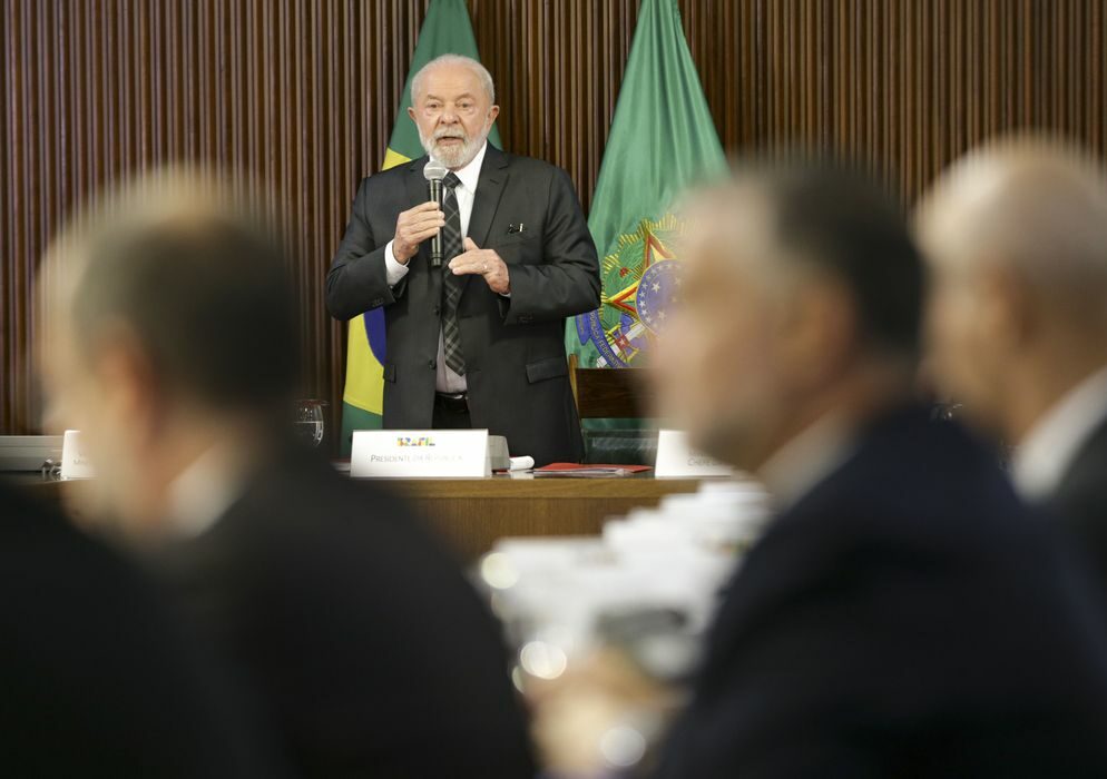 Está proibido ter novas ideias antes de cumprir o prometido, diz Lula