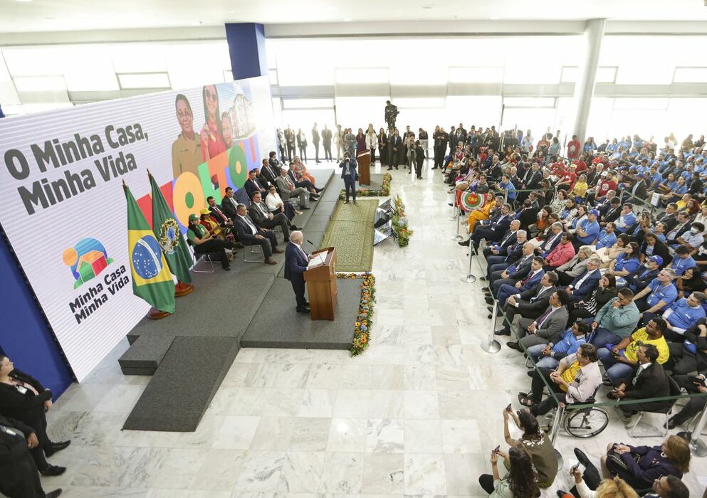 Lula ressalta melhorias do novo programa Minha Casa, Minha Vida